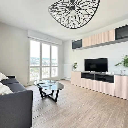 Jolie F3 Berthelot , Equipe - Wi-fi , Cl-fd Berthelot 10eme Apartment