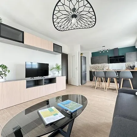 Jolie F3 Berthelot , Equipé - Wi-fi , Cl-fd Berthelot 10eme