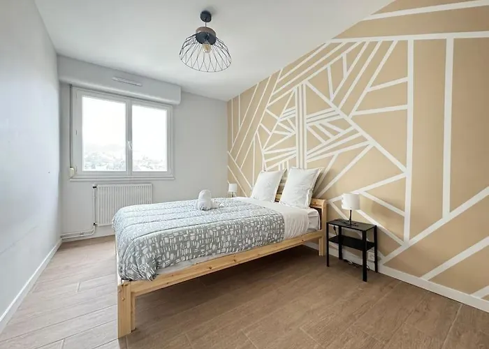 Apartmán Jolie F3 Berthelot , Equipe - Wi-fi , Cl-fd Berthelot 10eme *